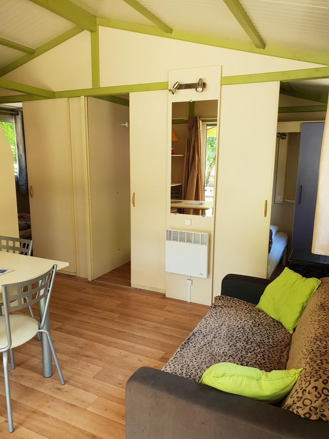 Camping Le Pesquier Hotel กาสเตลลาน ภายนอก รูปภาพ